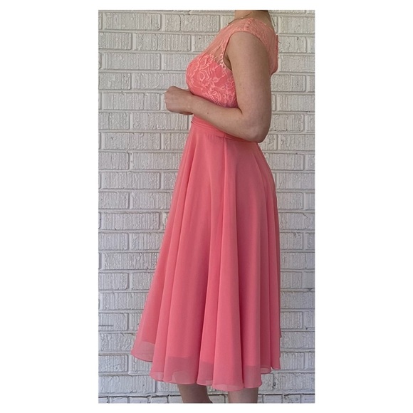 Womans Kanali K size 2 midi dress.Originally $180 (Has Built In Bra) Color Melon - Picture 3 of 9